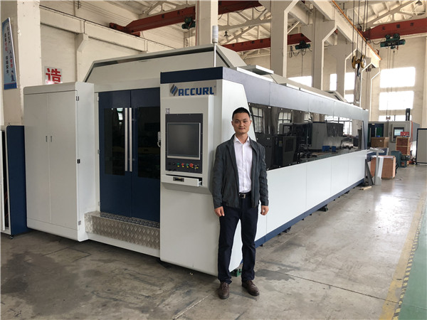 Accurl 1000W 2000W Металл құбыры CNC талшықты лазерді кесу машинасы
